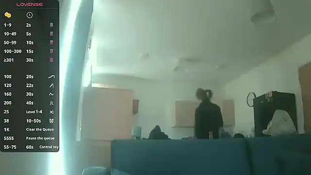 avamaxwell online show from April 27, 11:41 am