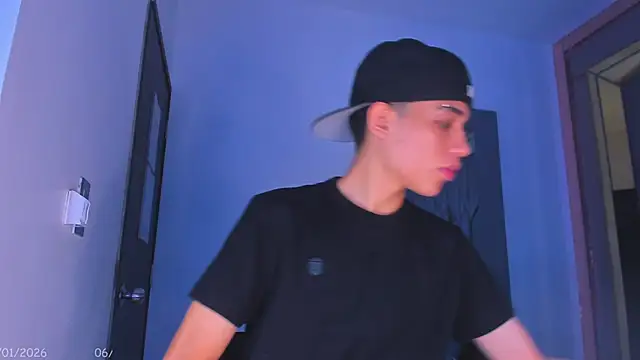 Sebax Young online show from January 6, 8:45 pm