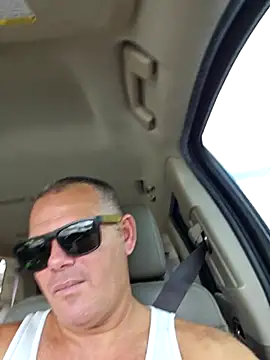 cubanitofeliz40 online show from October 6, 6:27 pm