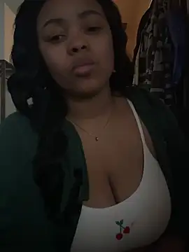 Snapshot of nuttybutter999999 chatting on March 10, 9:53 pm nuttybutter999999 online show from March 10, 9:53 pm