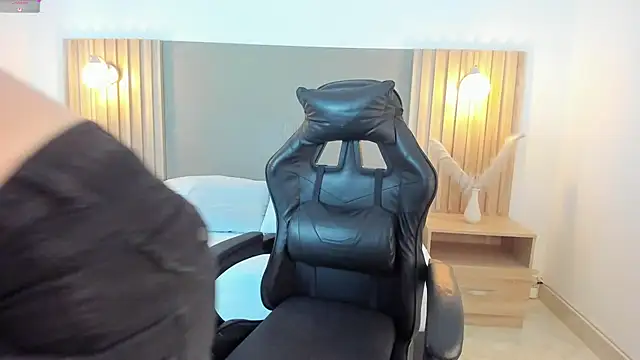 emma fhox online show from September 27, 2:16 am