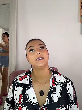 nicolexxaleja online show from April 28, 2:44 pm