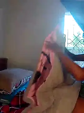 SeffieLucy online show from February 7, 11:03 am