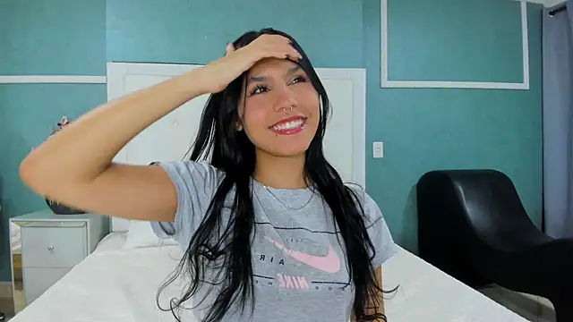 ania gomez online show from November 18, 3:16 pm