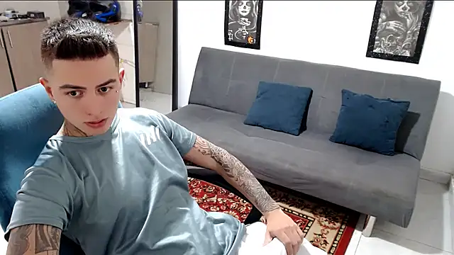 santii ss online show from November 7, 2:06 pm