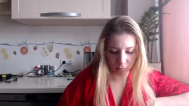 Snapshot of VintageBlue chatting on December 18, 5:46 am VintageBlue online show from December 18, 5:46 am