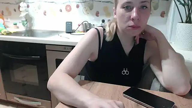 Snapshot of VintageBlue chatting on December 19, 1:56 am VintageBlue online show from December 19, 1:56 am