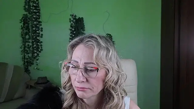 Habibi Honeyy online show from October 15, 10:48 am