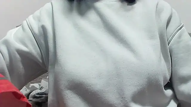 Snapshot of sexy_tettona chatting on December 4, 11:52 am sexy tettona online show from December 4, 11:52 am