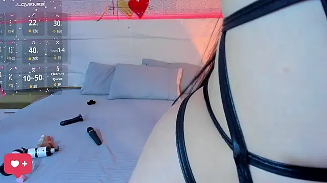 Snapshot of KamileBlake chatting on September 28, 4:51 am KamileBlake online show from September 28, 4:51 am