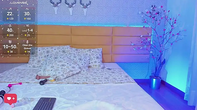 Snapshot of KamileBlake chatting on October 23, 4:23 am KamileBlake online show from October 23, 4:23 am