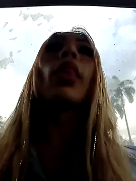 Snapshot of Daliana_Gounbolt chatting on October 6, 12:13 pm Daliana Gounbolt online show from October 6, 12:13 pm