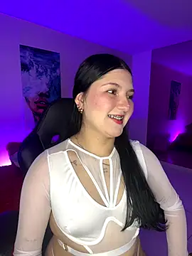 Celestee69 online show from October 3, 7:44 pm