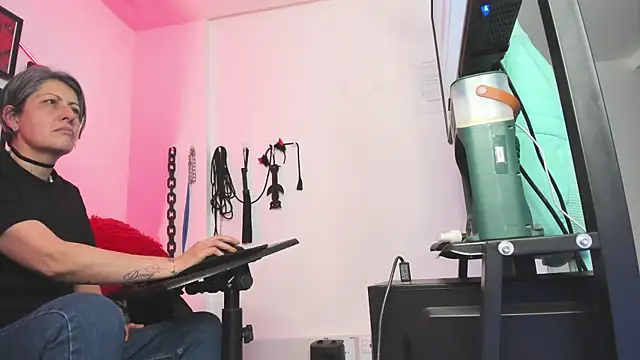 MistressNyx cg online show from December 13, 7:53 pm