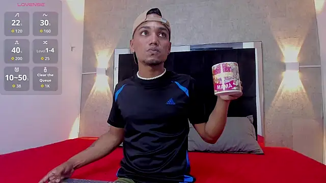 mateonick40 online show from November 16, 5:40 pm