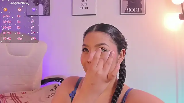 LizzyPonce online show from February 10, 9:13 am