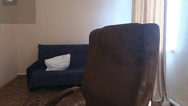 Snapshot of Laura_Gol chatting on February 2, 5:06 am Laura Gol online show from February 2, 5:06 am