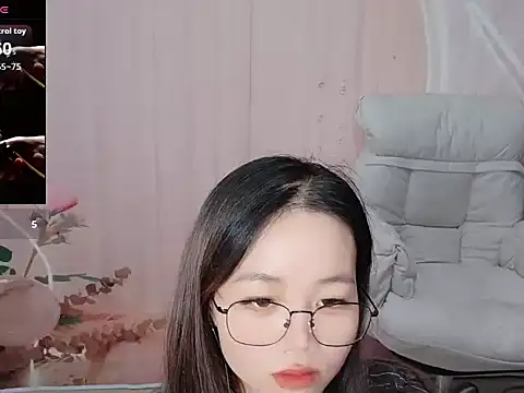 Snapshot of Lele-Baby chatting on September 16, 12:44 am Lele-Baby online show from September 16, 12:44 am