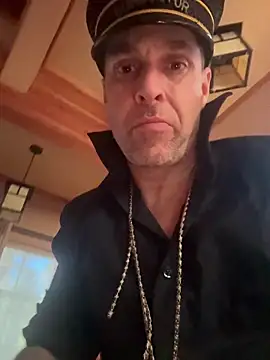 Snapshot of nolimitBackdoorman chatting on December 13, 10:15 pm nolimitBackdoorman online show from December 13, 10:15 pm