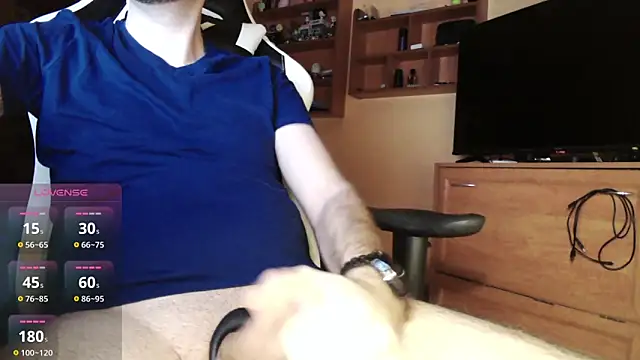 Snapshot of Bigszaab chatting on November 15, 12:02 pm Bigszaab online show from November 15, 12:02 pm