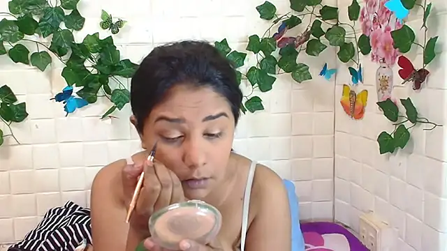 Snapshot of IndiaSexyStripper4u chatting on October 13, 5:24 pm IndiaSexyStripper4u online show from October 13, 5:24 pm