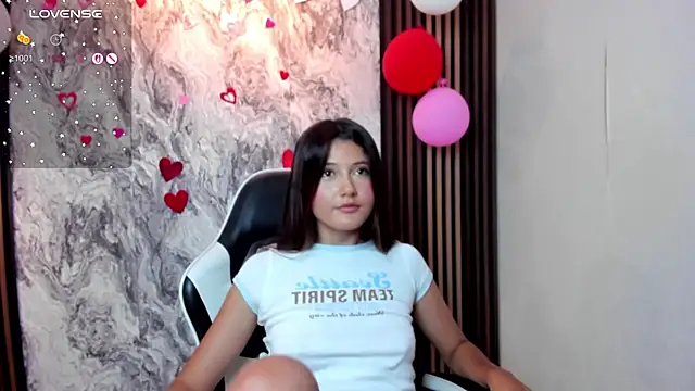 Snapshot of amy_innocent_1 chatting on February 16, 8:49 pm amy innocent 1 online show from February 16, 8:49 pm