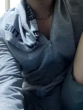 herlw online show from February 5, 8:08 am