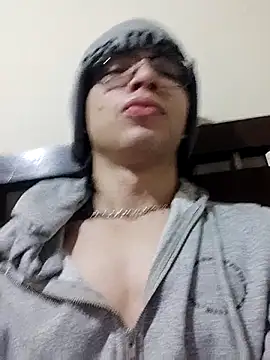 herlw online show from February 9, 7:34 am