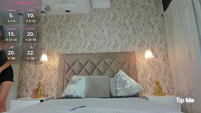 Lily cooperr online show from November 9, 5:28 am