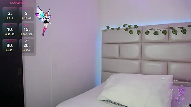 laila stilwiills online show from November 15, 12:19 am