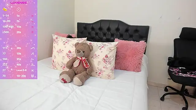 Snapshot of MariamCastiblanco chatting on September 22, 11:07 pm MariamCastiblanco online show from September 22, 11:07 pm