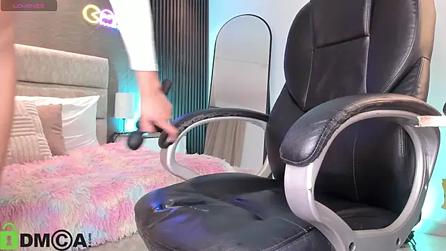 Arinextdoor online show from March 25, 8:48 pm