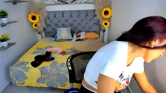 wild couple sex 69 online show from May 19, 1:39 pm