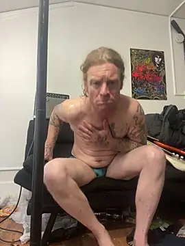 Snapshot of Spiffybiff6hghhb chatting on December 14, 2:55 pm Spiffybiff6hghhb online show from December 14, 2:55 pm