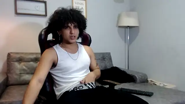 Xfire boy69 online show from November 20, 3:56 pm