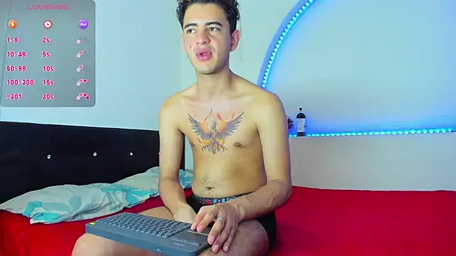 liaam mendoza online show from November 2, 7:05 pm