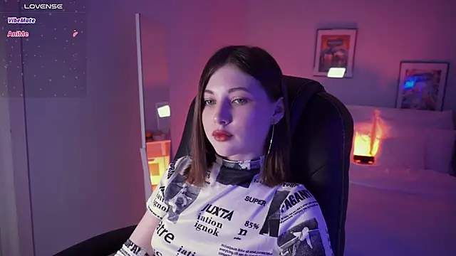 Kimmie shine online show from October 8, 12:03 pm