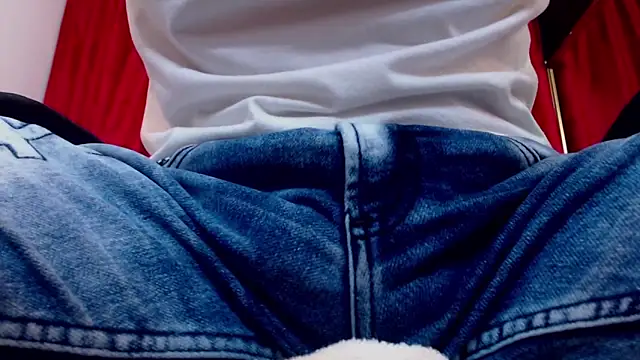 Snapshot of Derek_Storm_ chatting on October 3, 3:36 am Derek Storm online show from October 3, 3:36 am