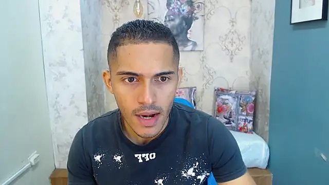 Snapshot of Derek_Storm_ chatting on November 12, 12:16 pm Derek Storm online show from November 12, 12:16 pm