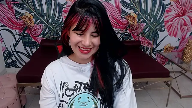 Snapshot of Nina_harper_ chatting on September 18, 8:00 pm Nina harper online show from September 18, 8:00 pm