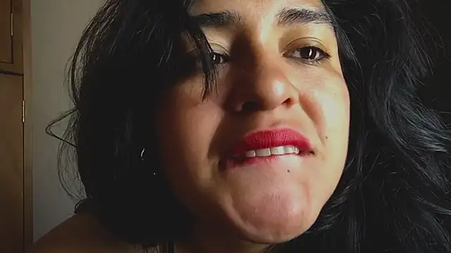 EmilyNoir1 online show from September 27, 3:50 pm