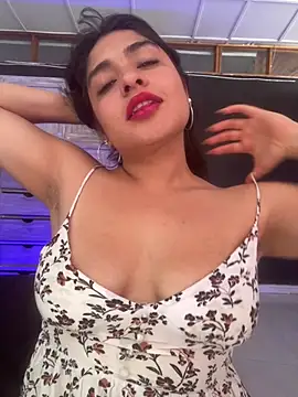 EmilyNoir1 online show from May 7, 6:46 pm