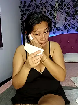 Sophie-Hot- online show from March 13, 10:11 am