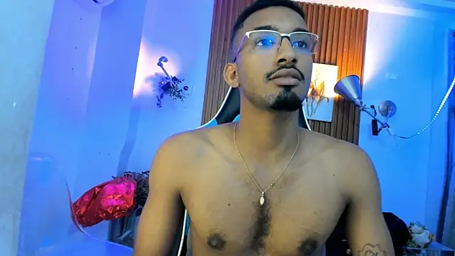 Snapshot of Darwin_mayo chatting on October 16, 5:36 pm Darwin mayo online show from October 16, 5:36 pm