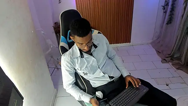 Darwin mayo online show from November 7, 5:13 pm