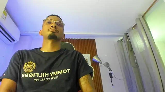 Darwin mayo online show from May 16, 5:45 pm