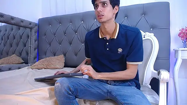 Snapshot of Sebalexis7 chatting on October 17, 3:10 am Sebalexis7 online show from October 17, 3:10 am