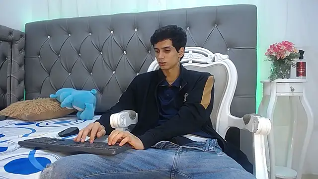 Snapshot of Sebalexis7 chatting on October 23, 2:22 am Sebalexis7 online show from October 23, 2:22 am