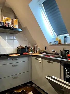 SweetTeenGirl online show from September 25, 6:50 am