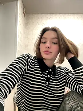 ZariaFlame online show from October 1, 9:54 pm